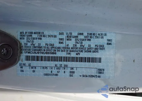 2022 Ford Escape Titanium z USA, uszkodzony, nr VIN 1FMCU9J91NUB93886